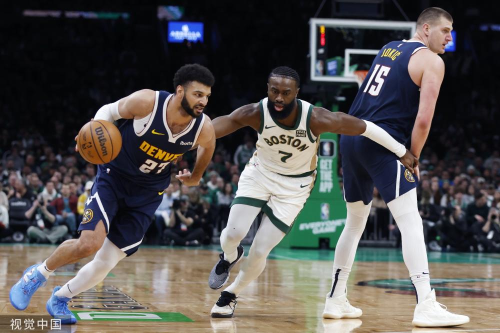 更是在激烈 更是在激烈