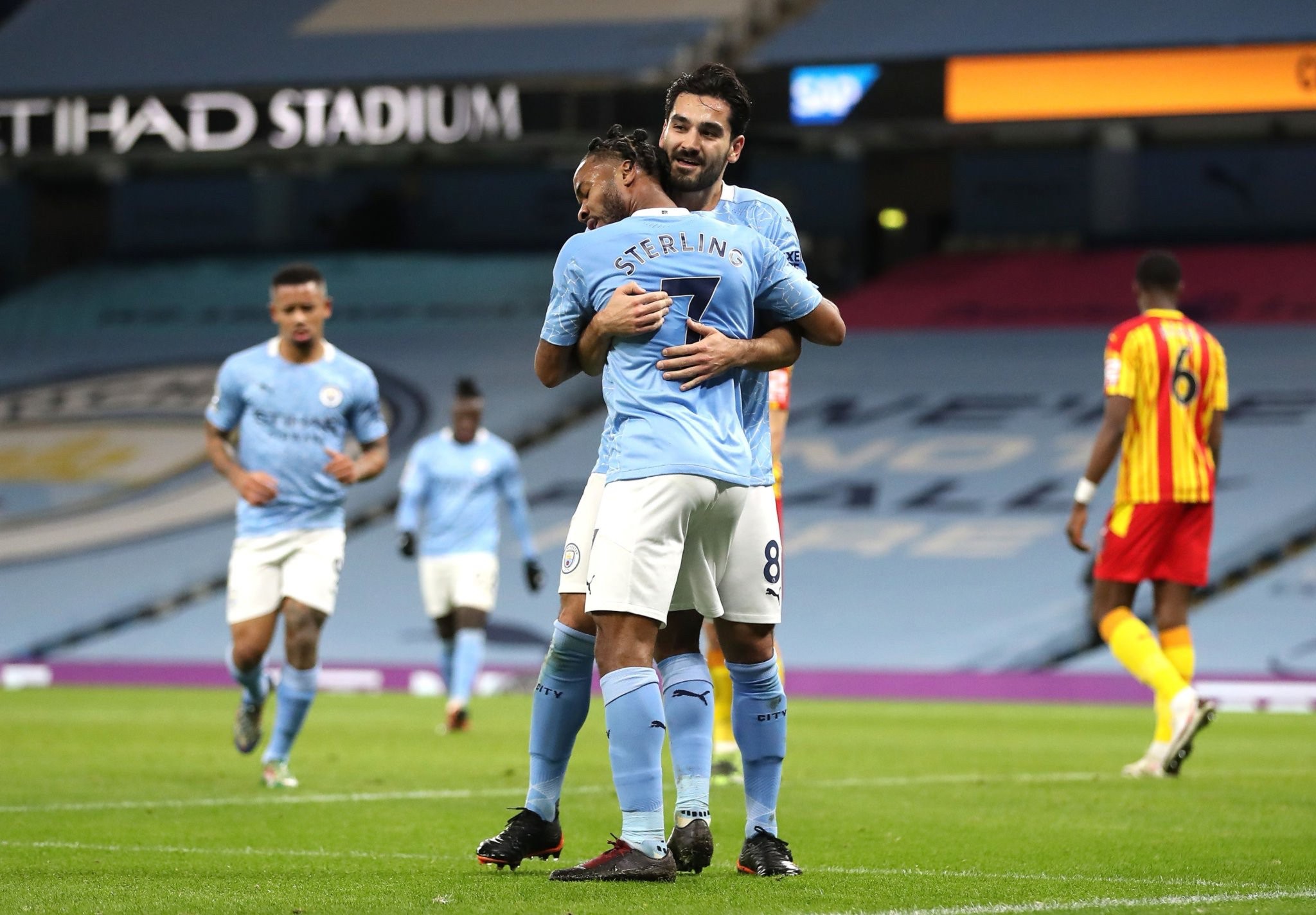 个人首粒世 个人首粒世